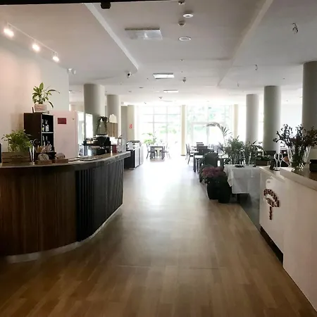 Prywatny W Kompleksie Hotelowym Przy Ul Kosciuszki 16 * 코워브제크