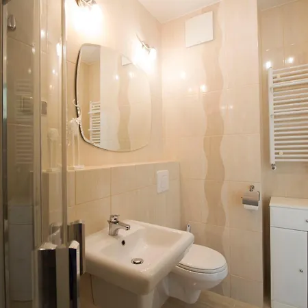Prywatny W Kompleksie Hotelowym Przy Ul Kosciuszki 16 Apartman